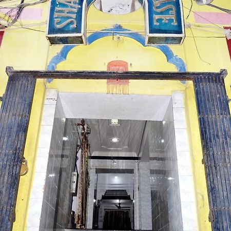 Grg Shanti Guest House Varanasi Near Manikarnika Ghat Экстерьер фото