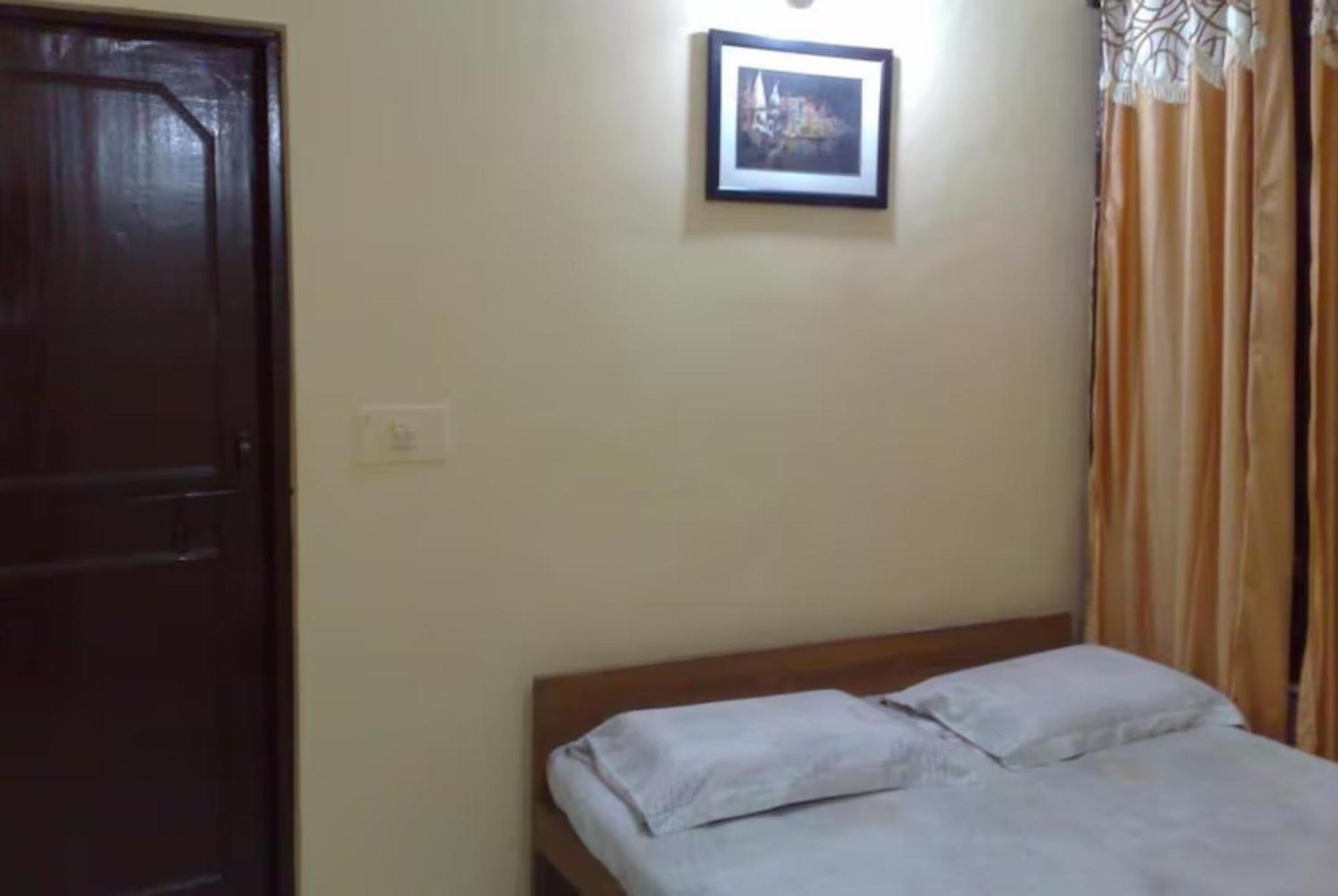Grg Shanti Guest House Varanasi Near Manikarnika Ghat Экстерьер фото