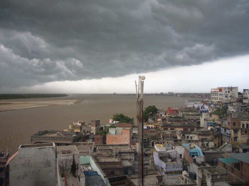 Grg Shanti Guest House Varanasi Near Manikarnika Ghat Экстерьер фото