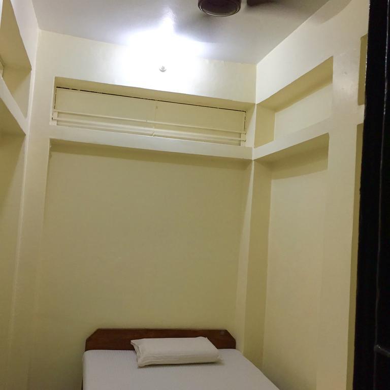Grg Shanti Guest House Varanasi Near Manikarnika Ghat Экстерьер фото