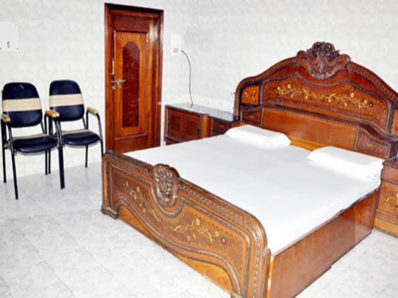 Grg Shanti Guest House Varanasi Near Manikarnika Ghat Экстерьер фото